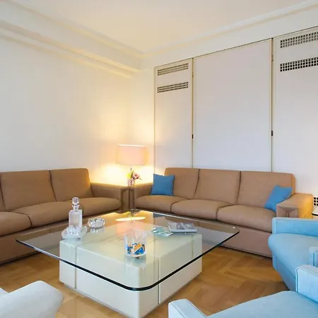 Alexander's Penthouse Apartment *