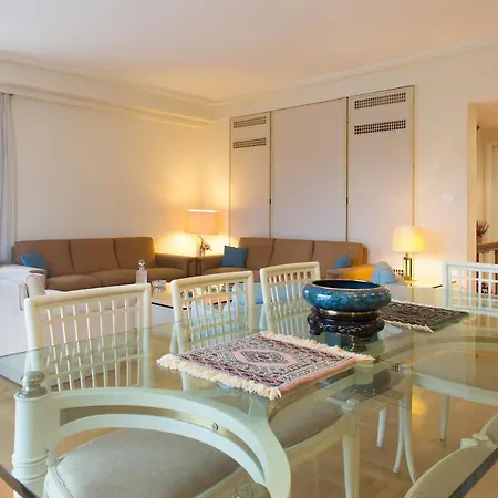 Alexander's Penthouse Apartment *